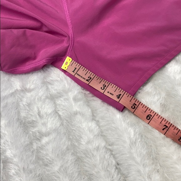 Lululemon athletica shorts size 8 - Picture 6 of 7